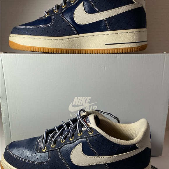 Nike Air Force 1 Sneakers - Picture 4 of 9